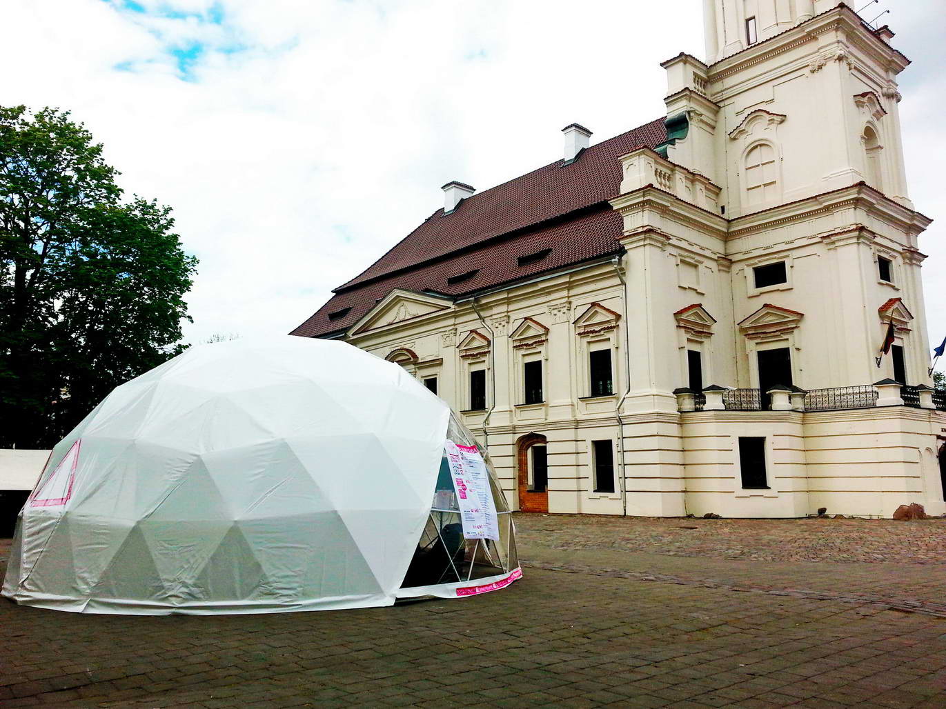 Mobilus Kupolas Ø8m, Skirtas 2014 m. Dizaino Savaitei, Kaunas, Lietuva