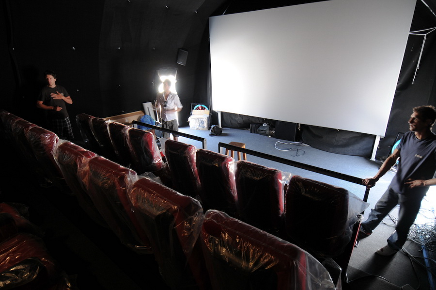 Sferinio kinoteatro kupoliniai pastatai |  360°x180° pilnos projekcijos ekranas